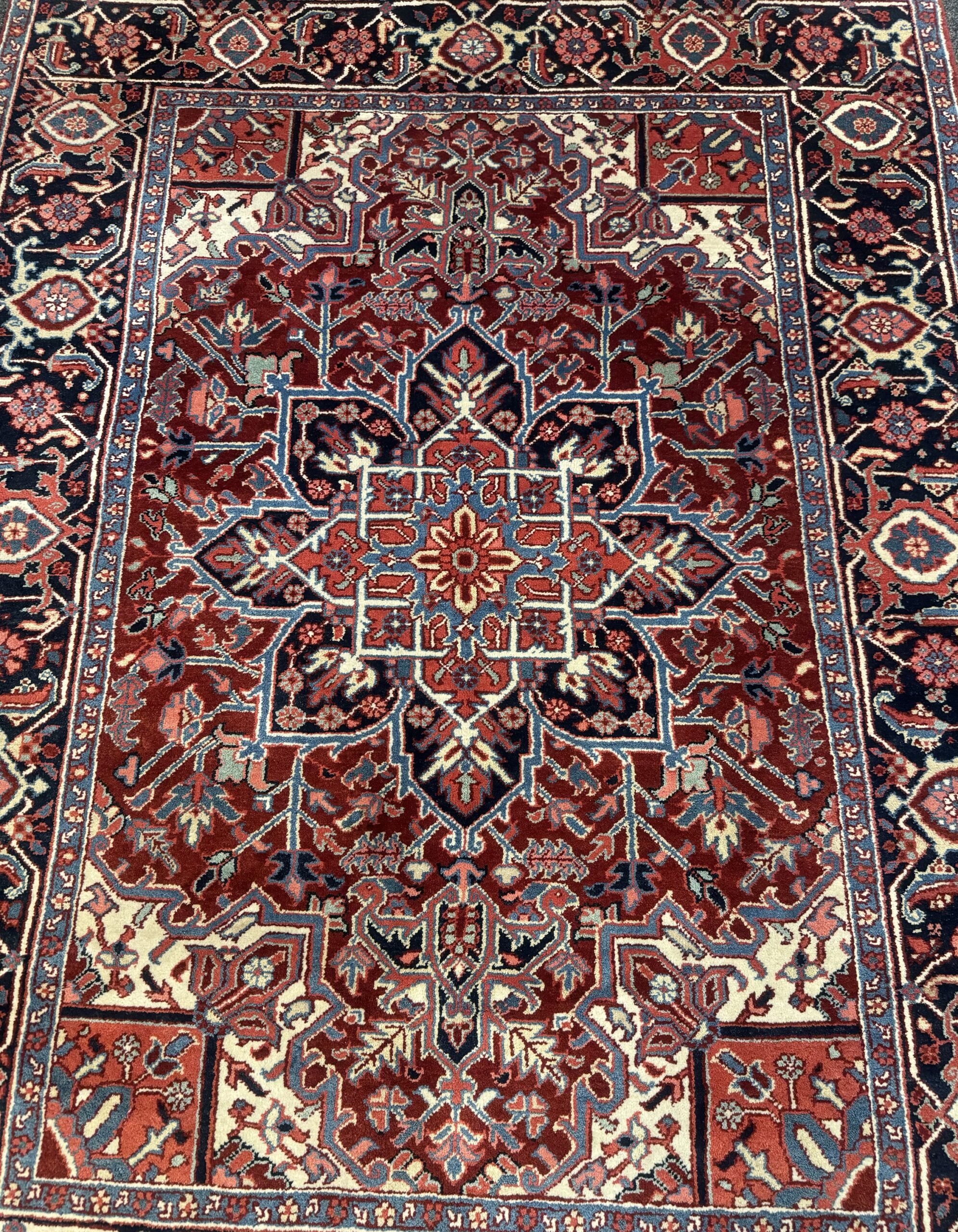 Antiker Heriz Perserteppich im seltenen Kleinformat (195x145 cm) – Bild 6