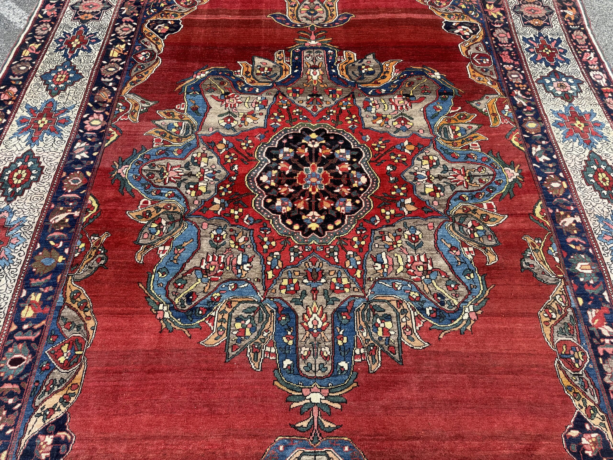 Antiker Bakhtiar Perserteppich im Palastformat (470x330cm) – Unikat mit Krapprot & Flaggen-Detail – Bild 7